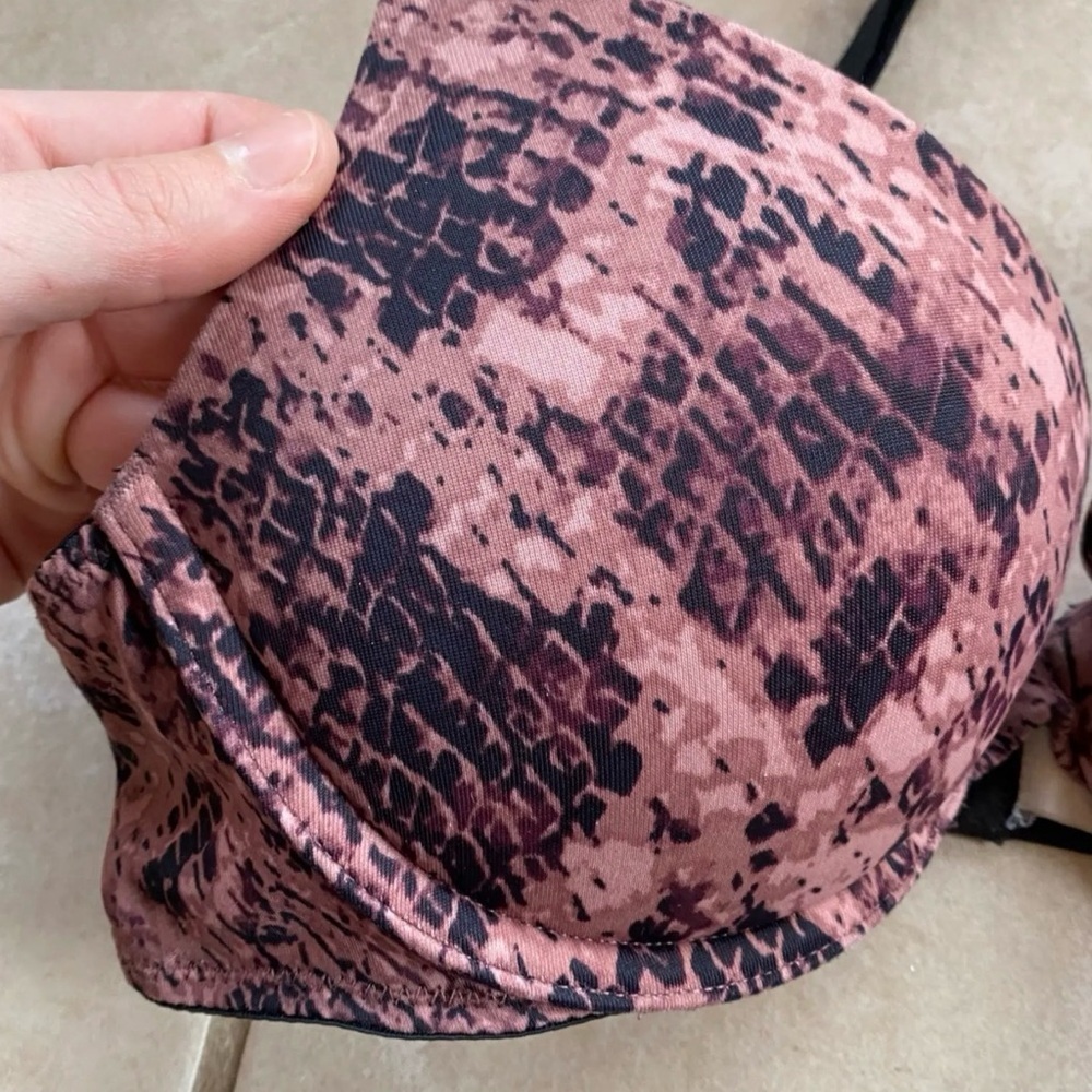 NWOT PINK Victoria's Secret Snakeskin Print Bra - Picture 3 of 5